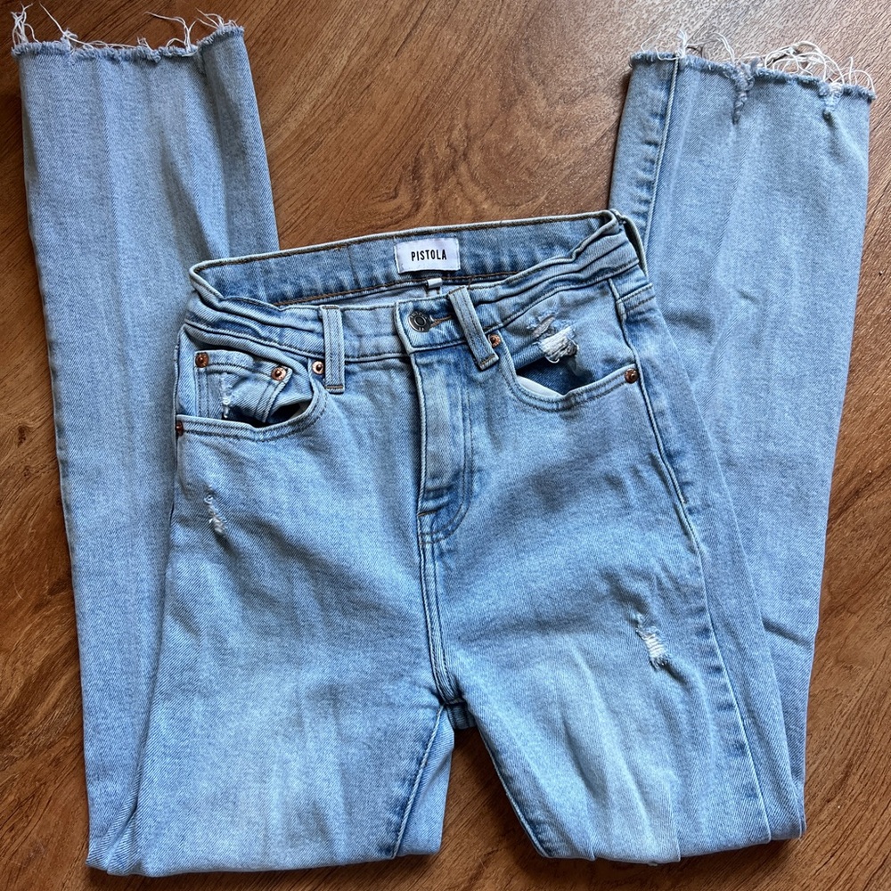 Pistola raw hem jean. Size 24